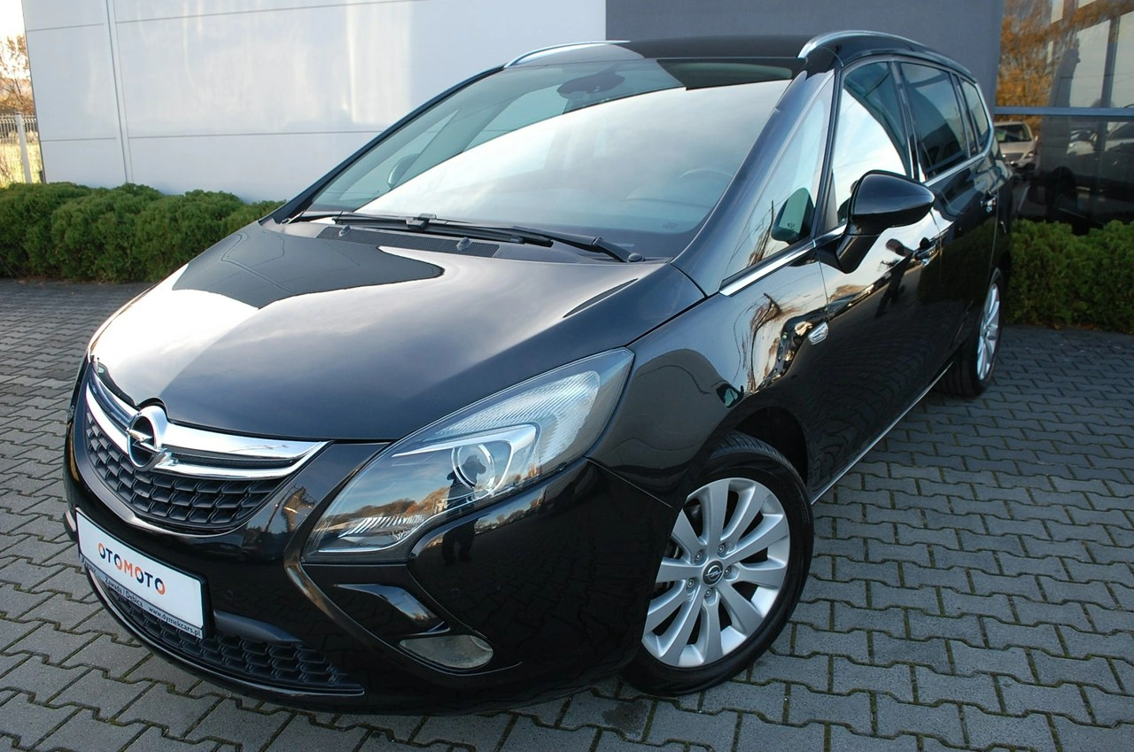 Opel Zafira - Zdjęcie 21
