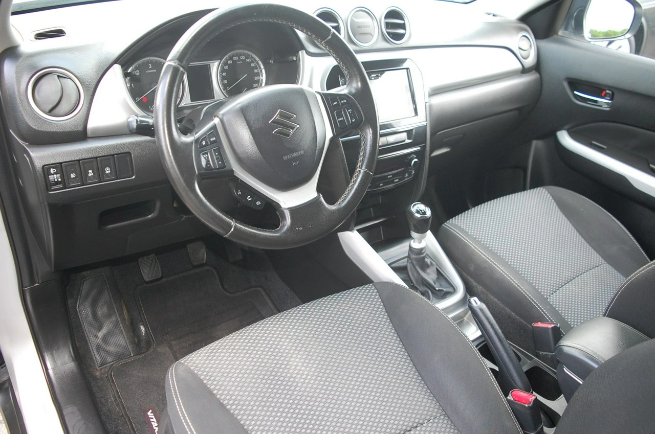 Suzuki Vitara - Zdjęcie 18