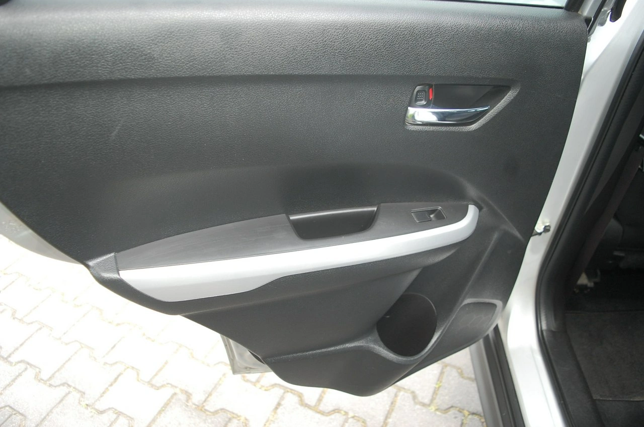 Suzuki Vitara - Zdjęcie 25