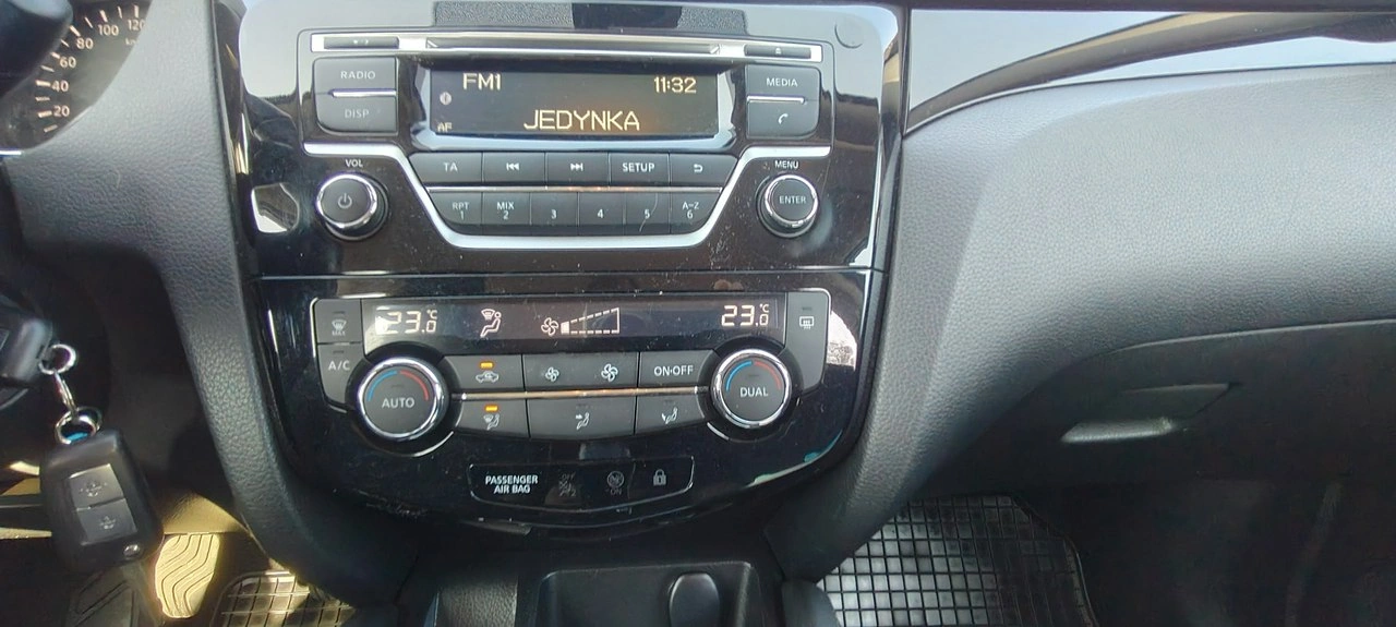 Nissan Qashqai - Zdjęcie 9