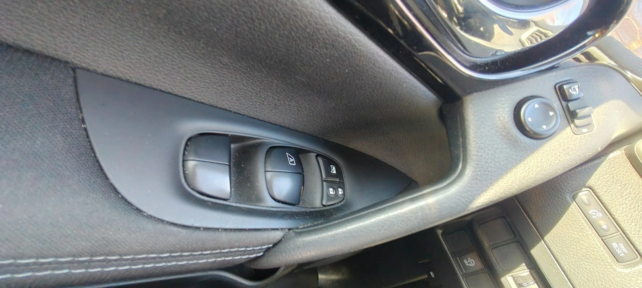 Nissan Qashqai - Zdjęcie 14