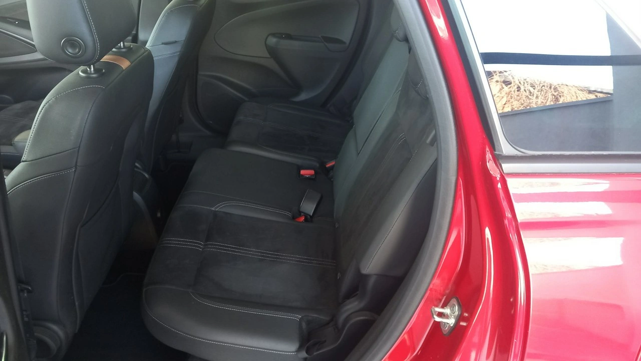 Opel Crossland X - Zdjęcie 10