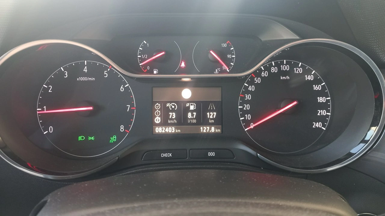 Opel Crossland X - Zdjęcie 14