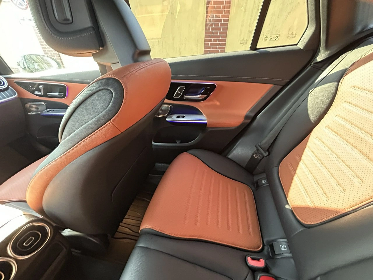 Mercedes GLC 300 - Zdjęcie 14