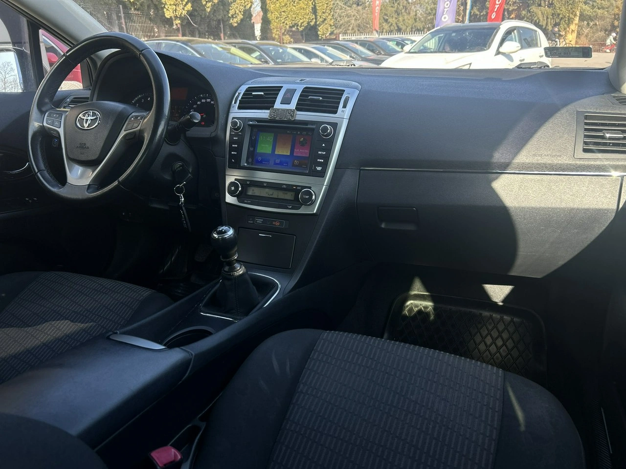 Toyota Avensis - Zdjęcie 13