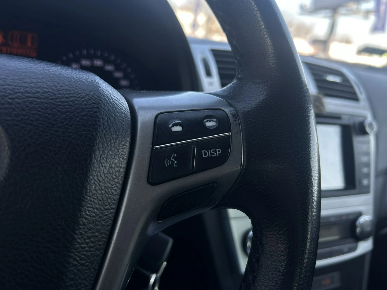 Toyota Avensis - Zdjęcie 15