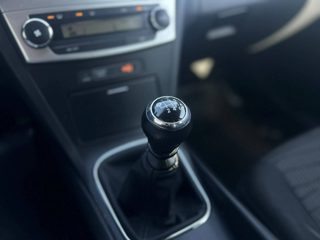 Toyota Avensis - Zdjęcie 25