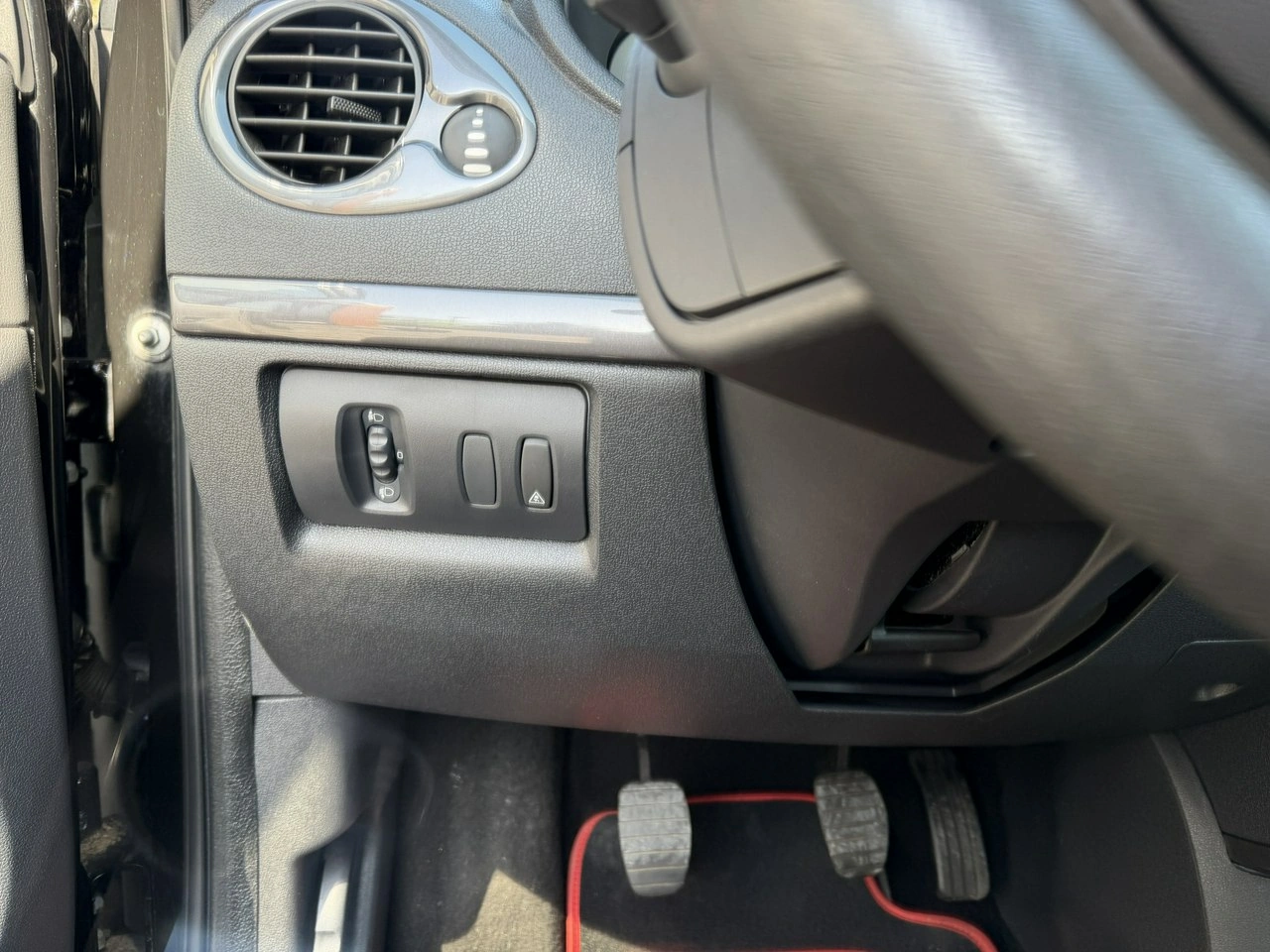 Renault Clio - Zdjęcie 14