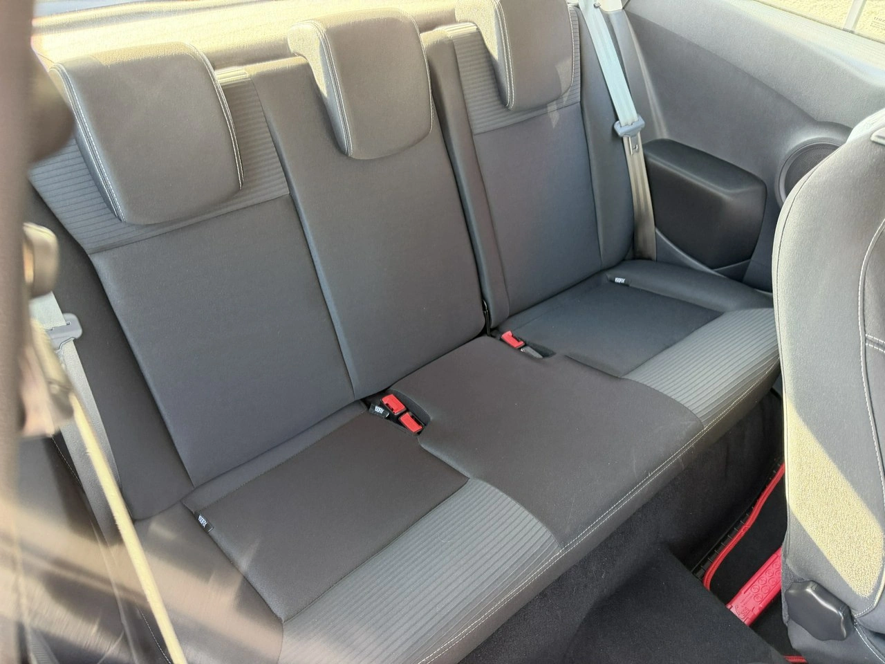 Renault Clio - Zdjęcie 25