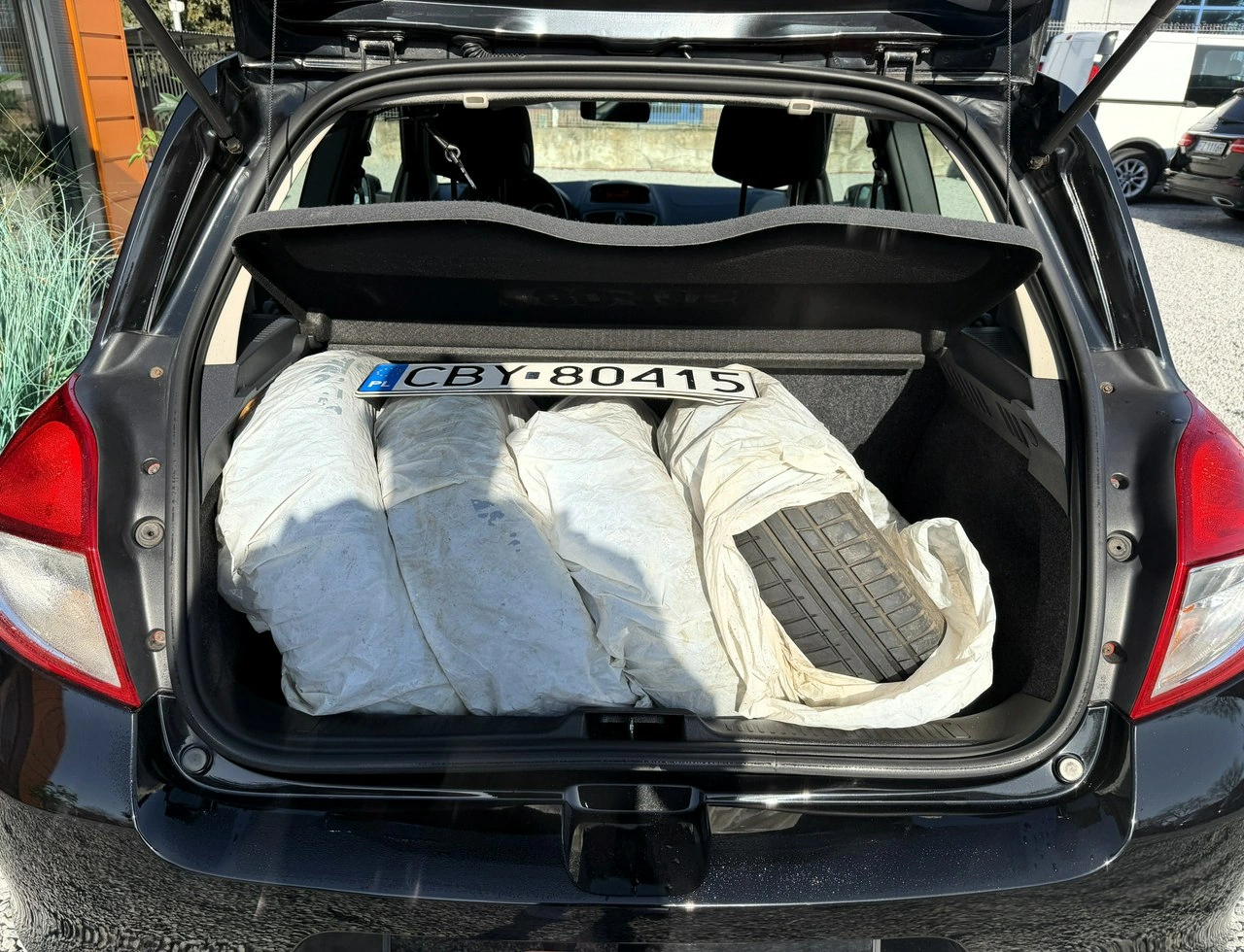 Renault Clio - Zdjęcie 28