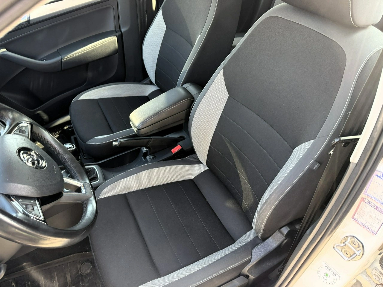 Skoda RAPID - Zdjęcie 11