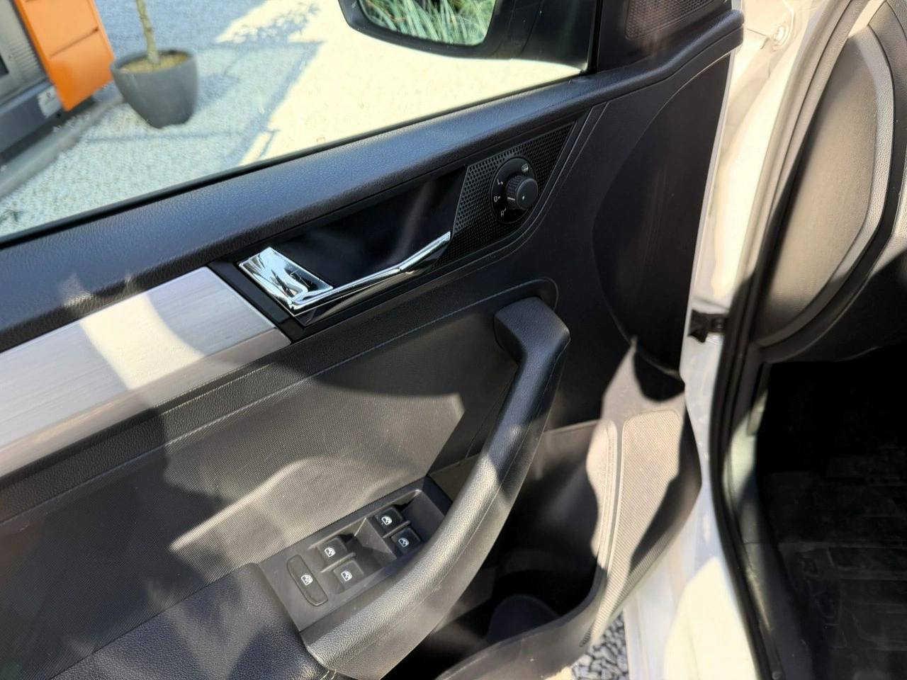 Skoda RAPID - Zdjęcie 12