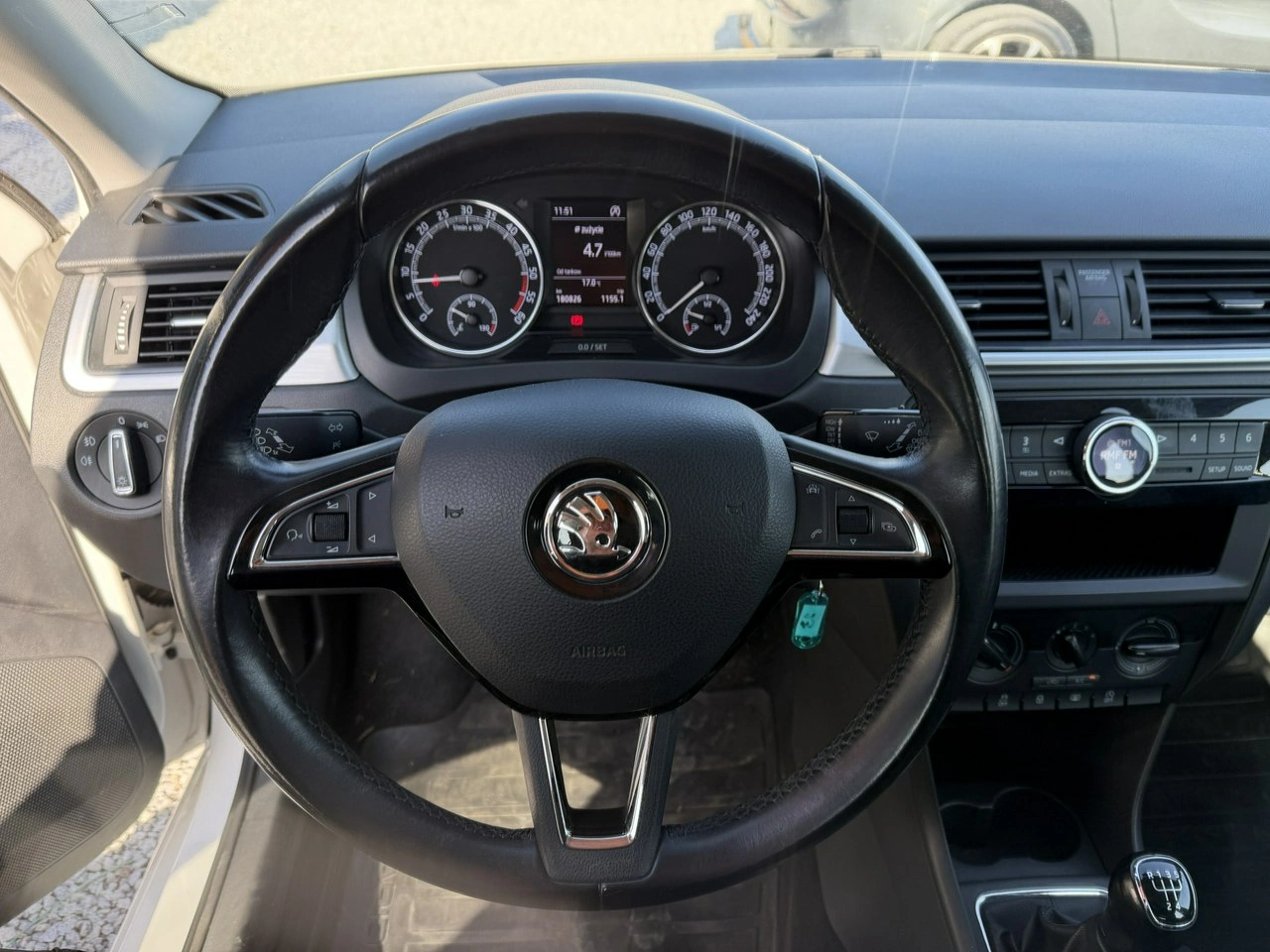 Skoda RAPID - Zdjęcie 14