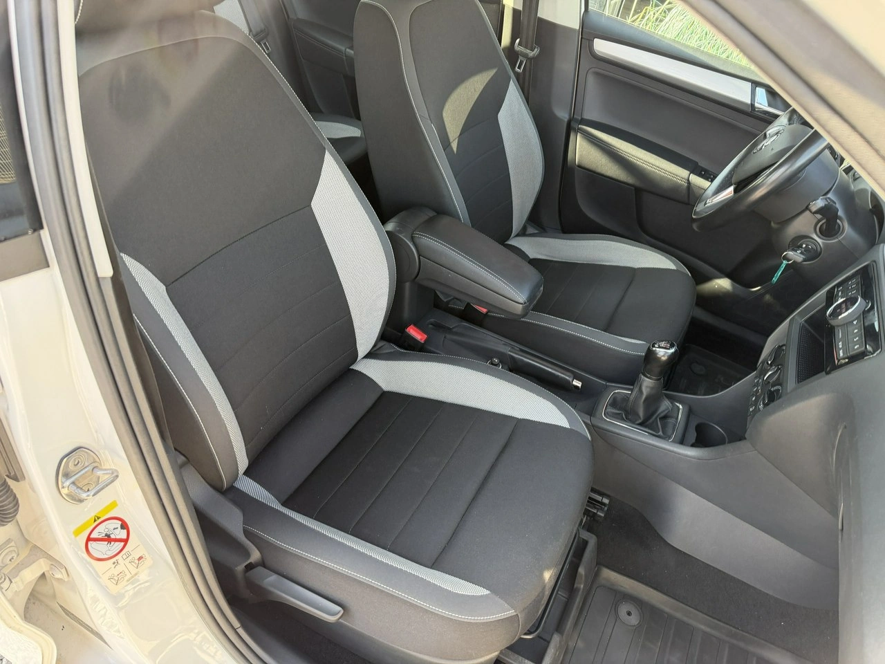 Skoda RAPID - Zdjęcie 23