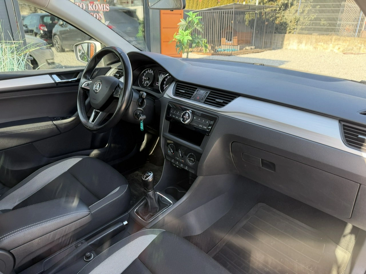 Skoda RAPID - Zdjęcie 24