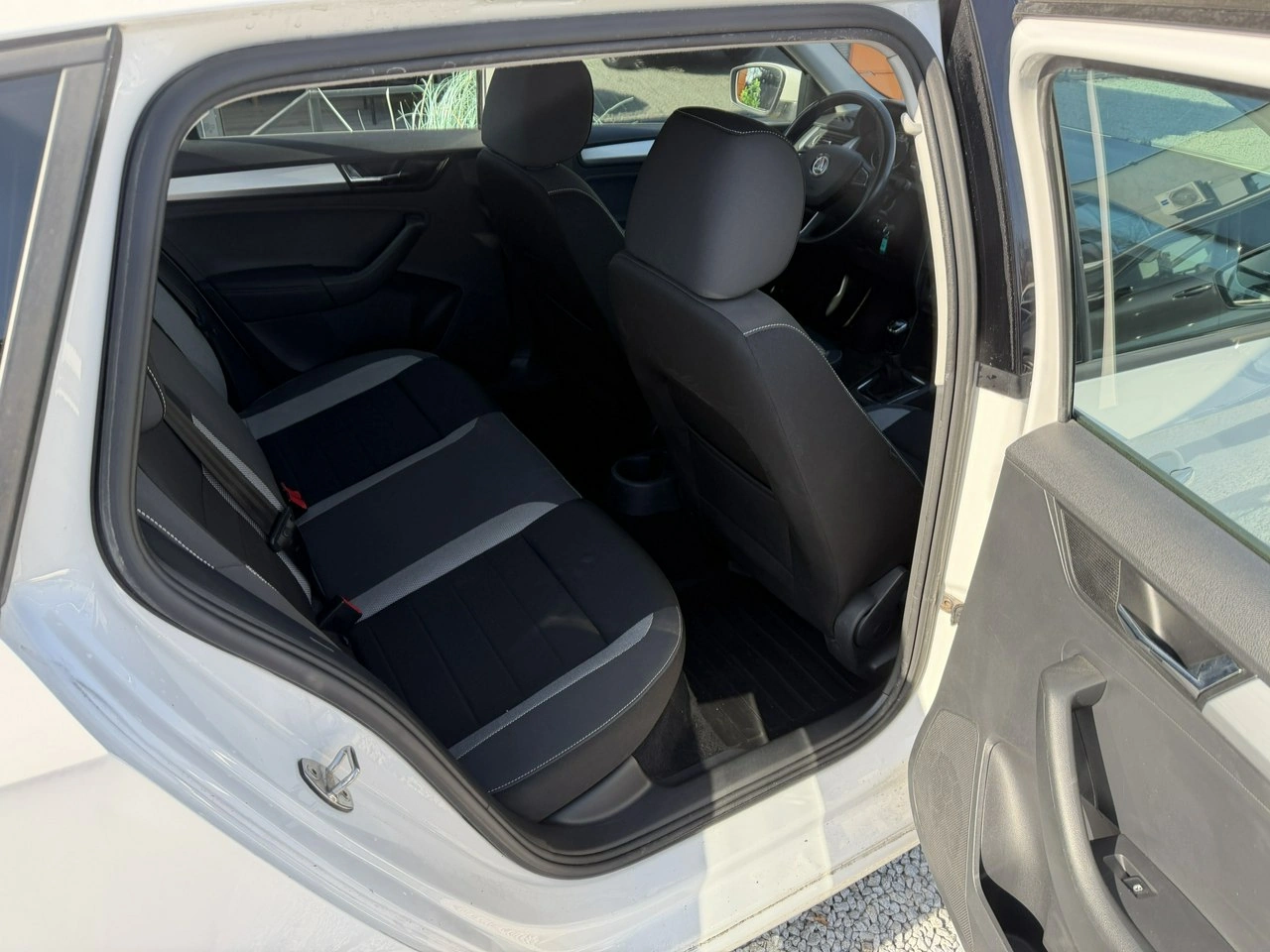 Skoda RAPID - Zdjęcie 26