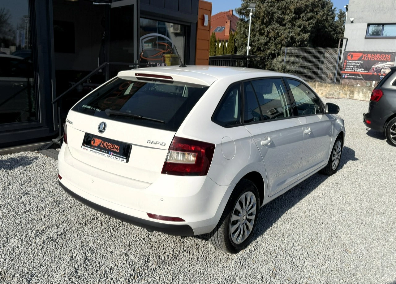 Skoda RAPID - Zdjęcie 2
