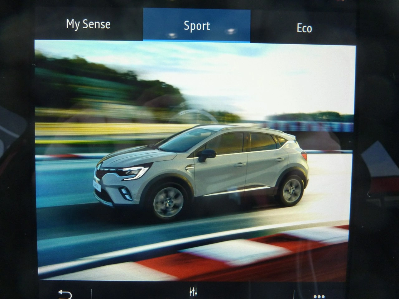 Renault Captur - Zdjęcie 20