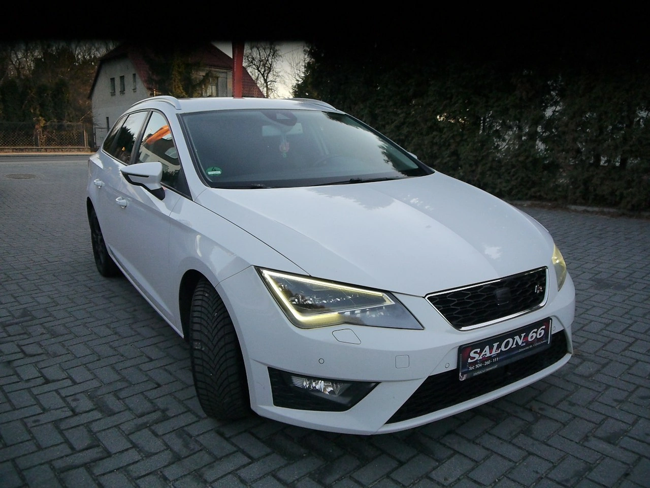 Seat Leon - Zdjęcie 8