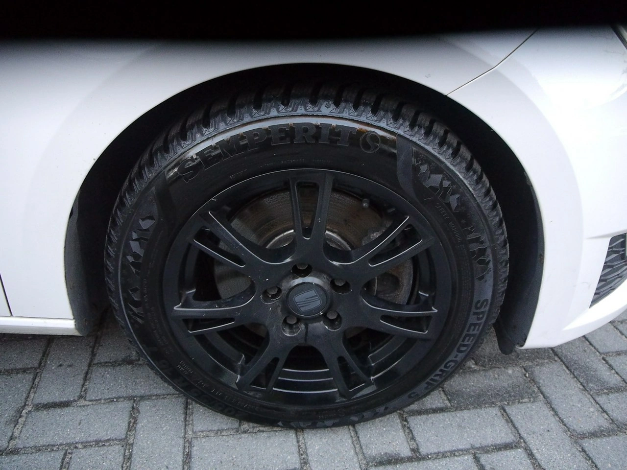 Seat Leon - Zdjęcie 14