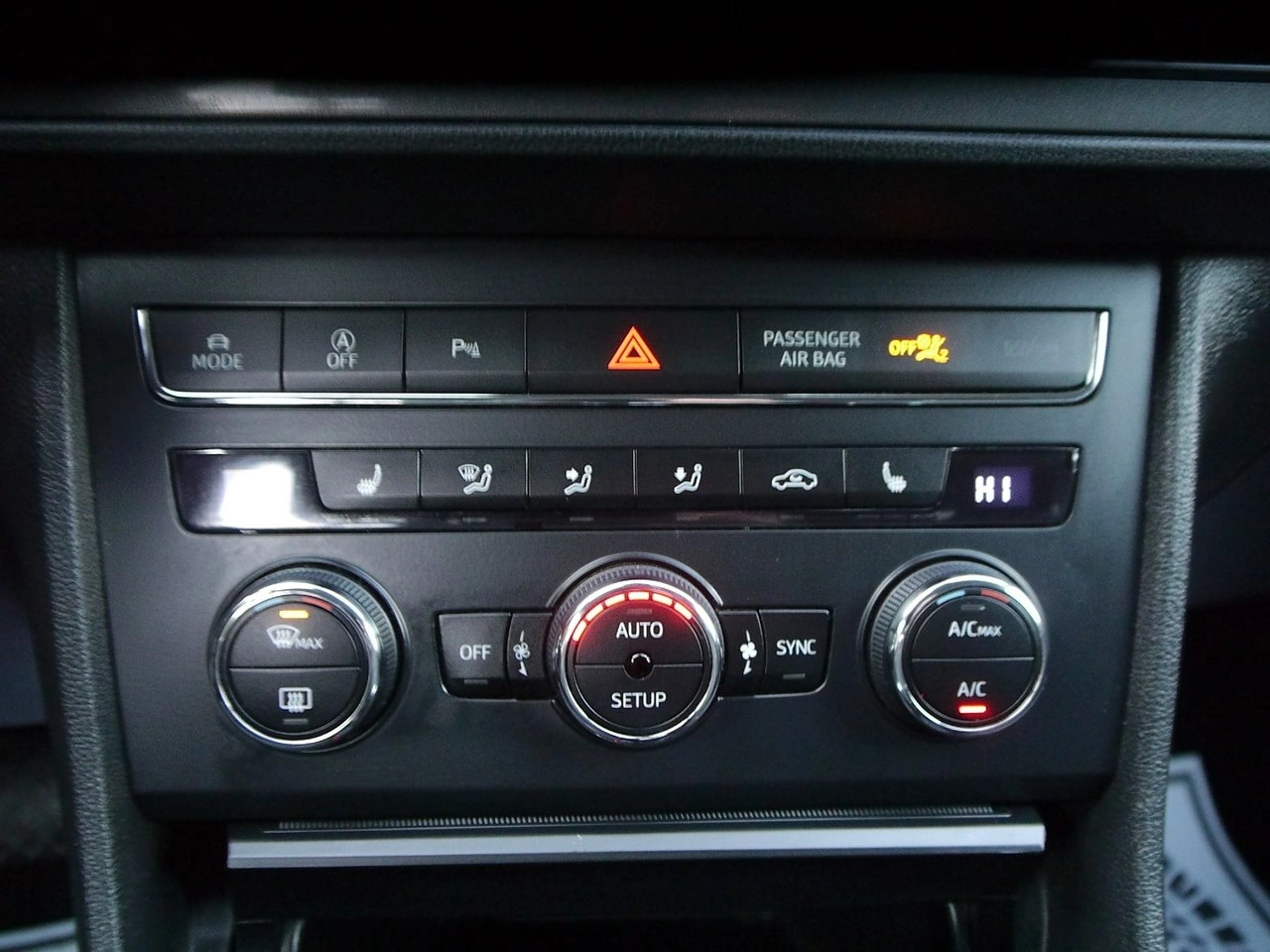 Seat Leon - Zdjęcie 23