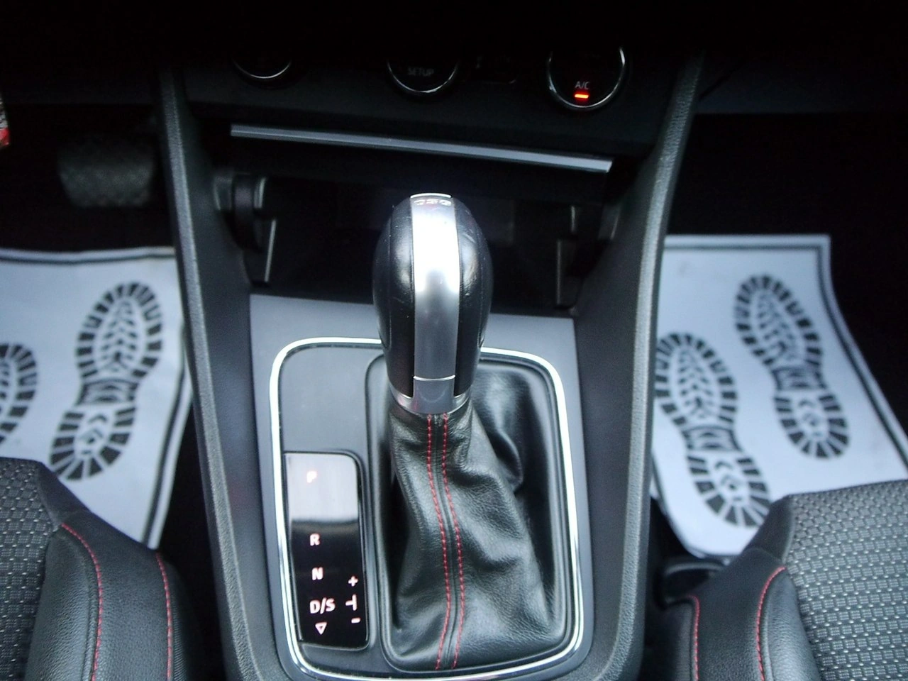 Seat Leon - Zdjęcie 24