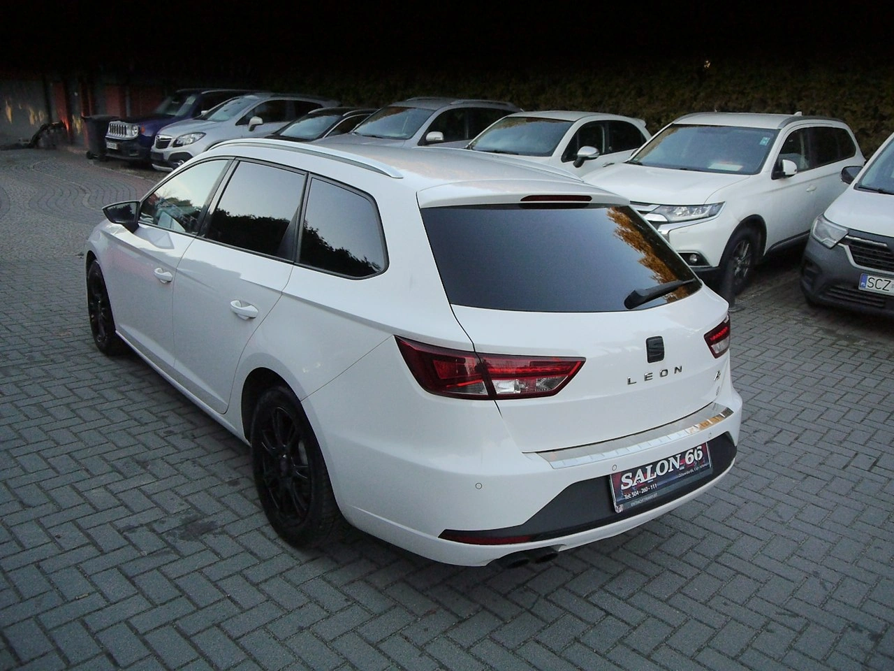 Seat Leon - Zdjęcie 4