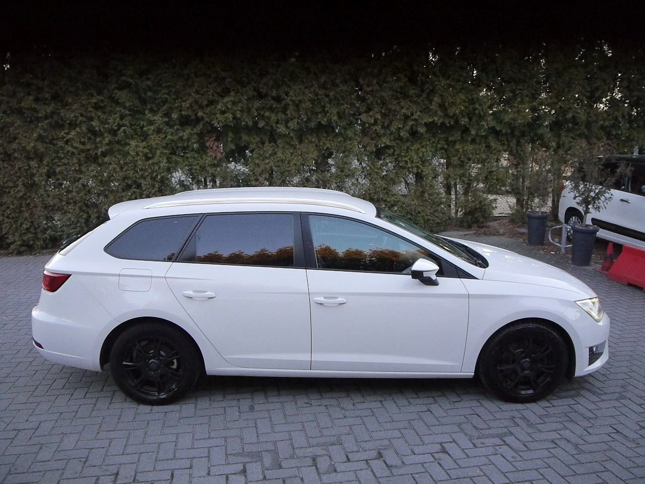 Seat Leon - Zdjęcie 10