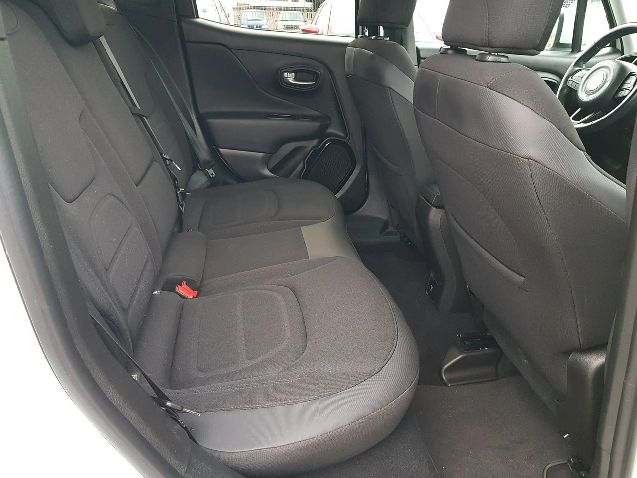 Jeep Renegade - Zdjęcie 14