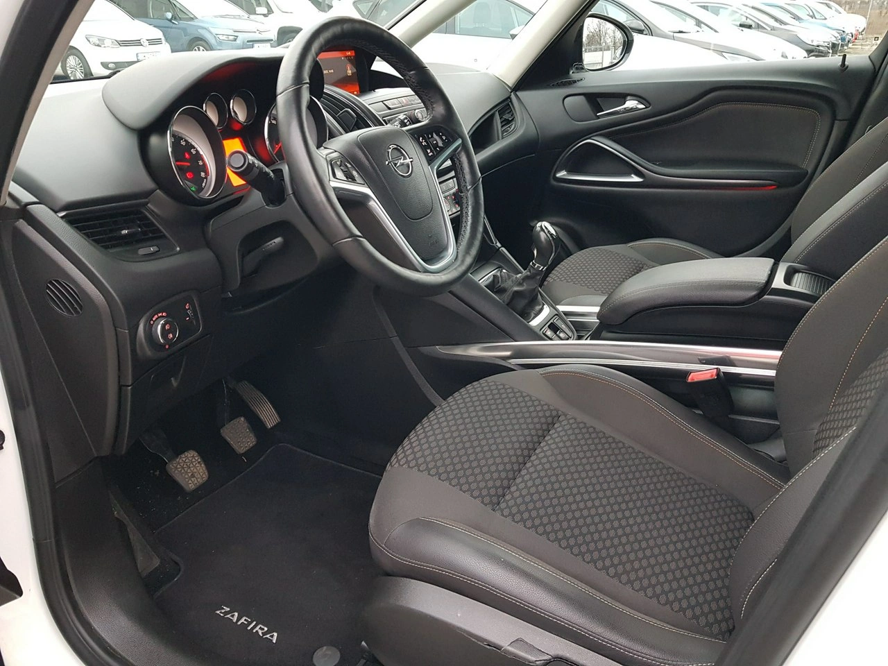 Opel Zafira - Zdjęcie 9