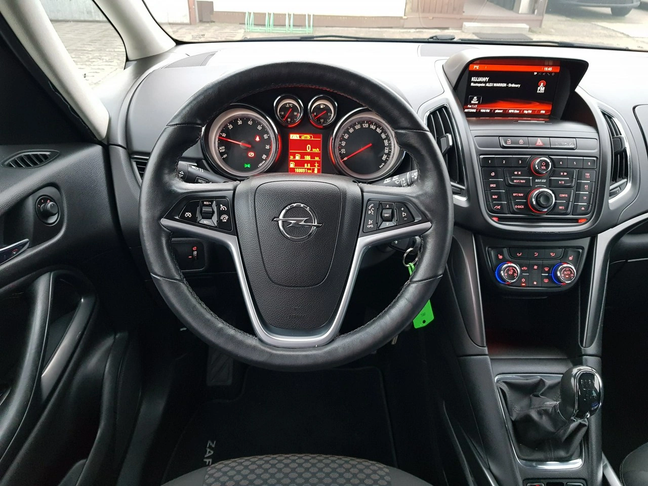 Opel Zafira - Zdjęcie 12