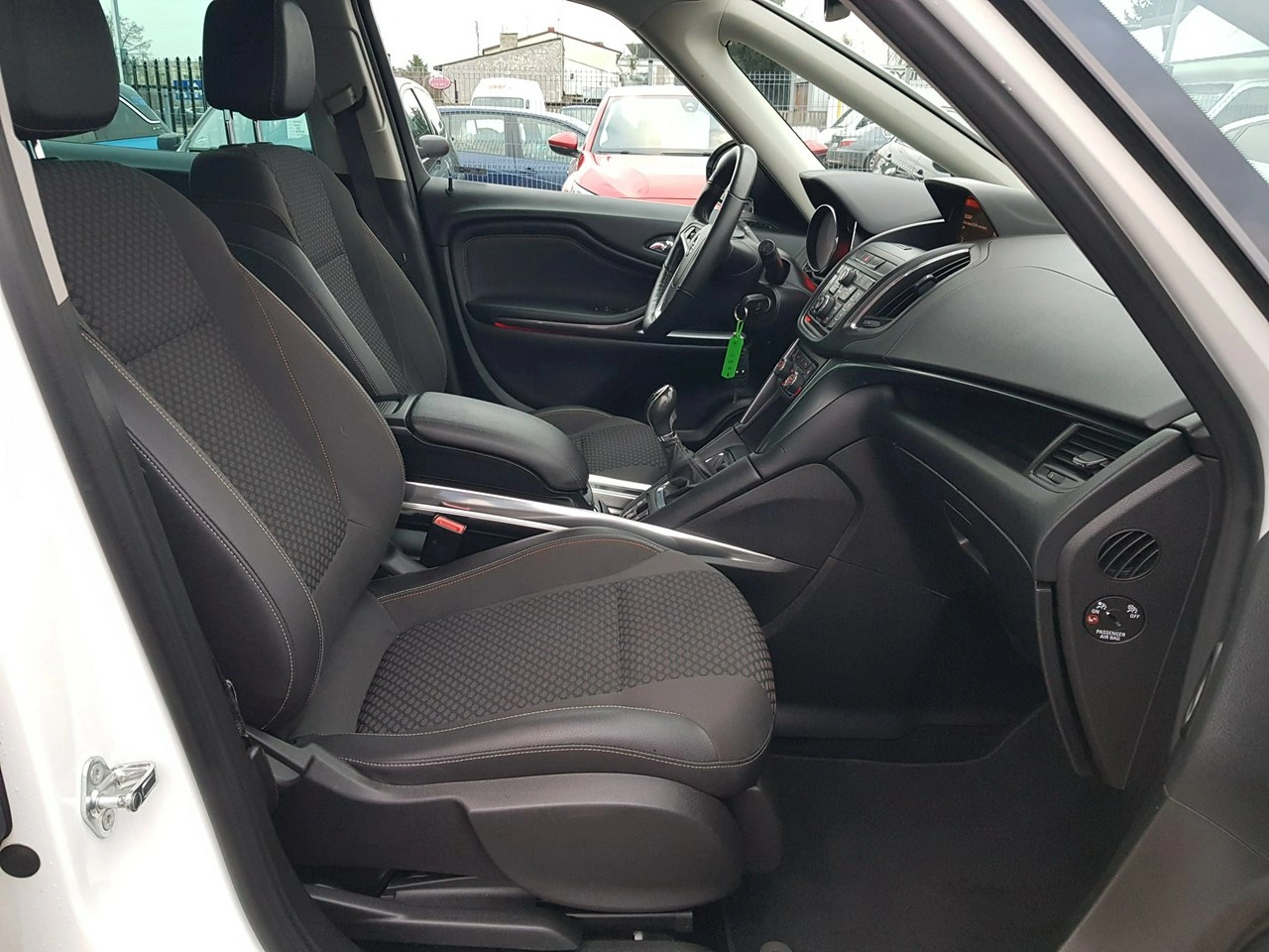 Opel Zafira - Zdjęcie 16