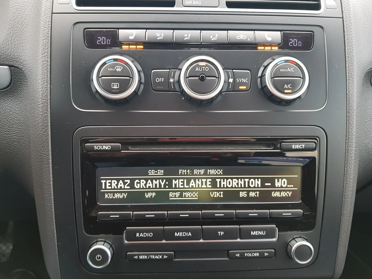 Volkswagen Touran - Zdjęcie 18