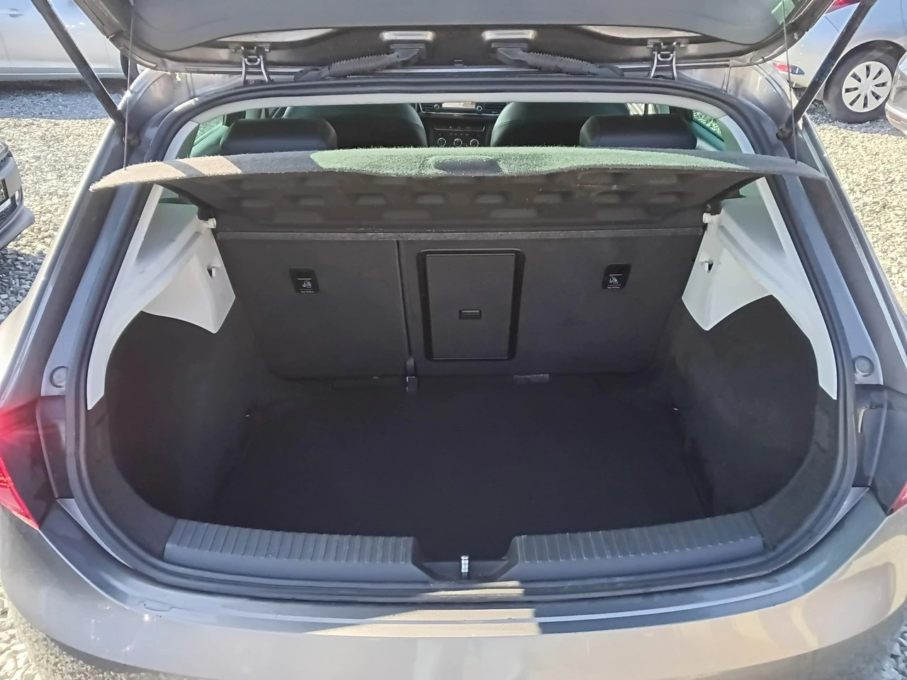 Seat Leon - Zdjęcie 29