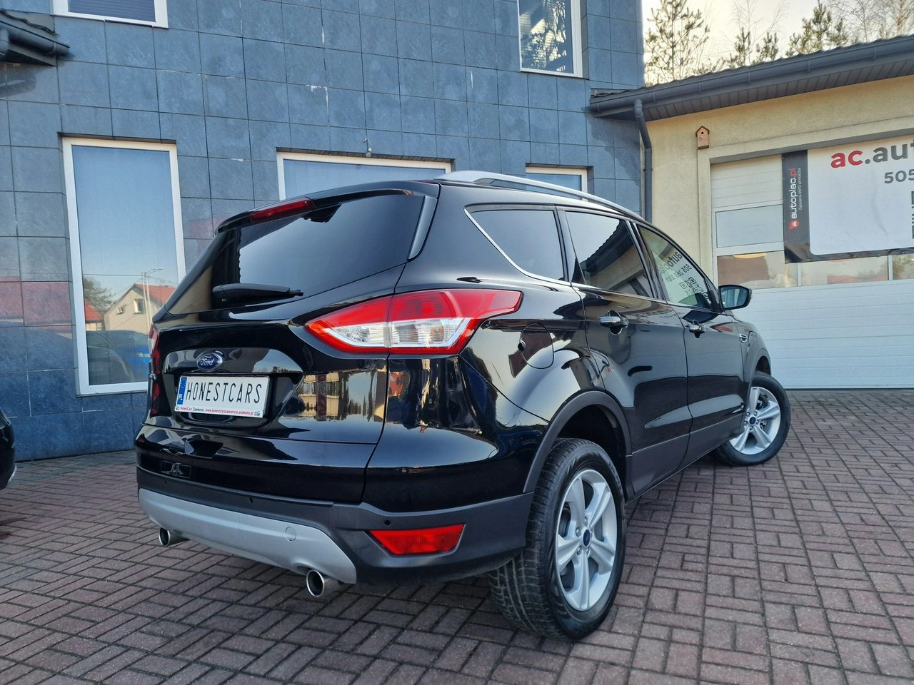 Ford Kuga - Zdjęcie 14
