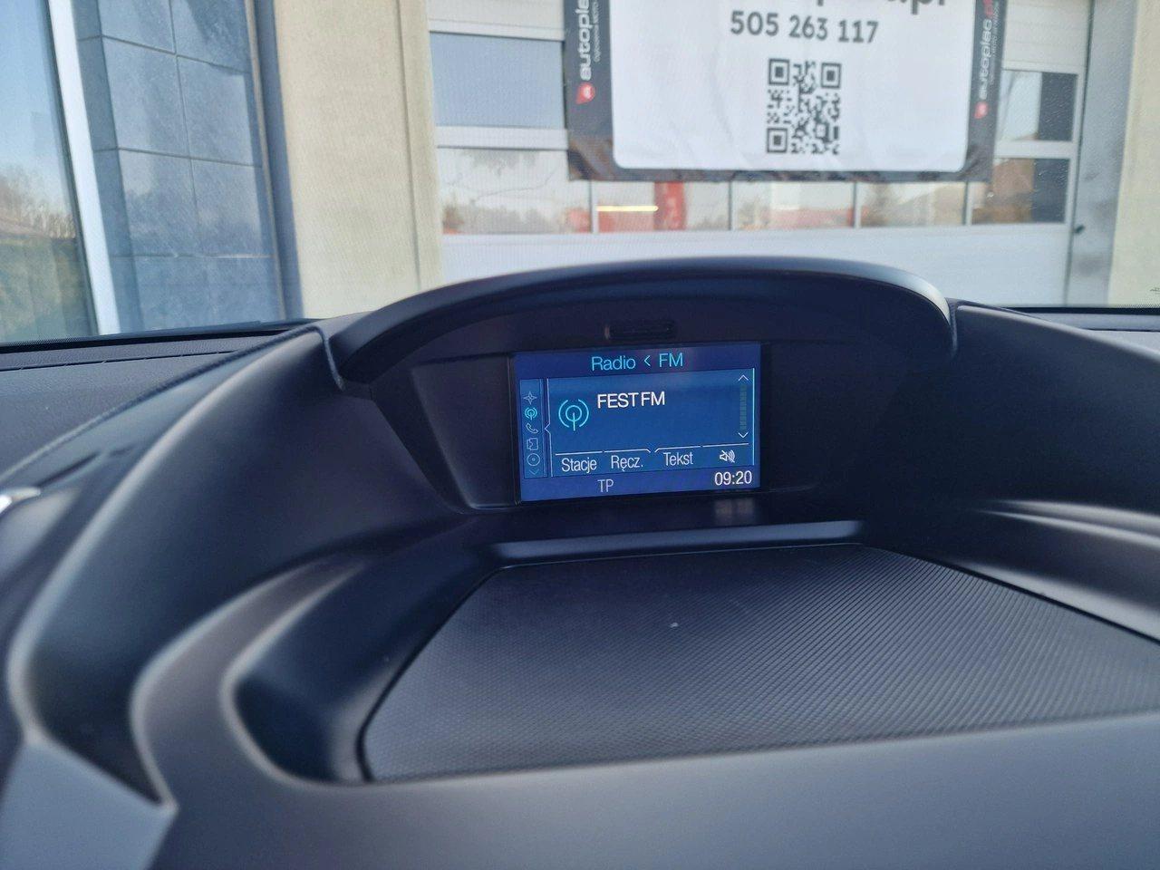 Ford Kuga - Zdjęcie 25