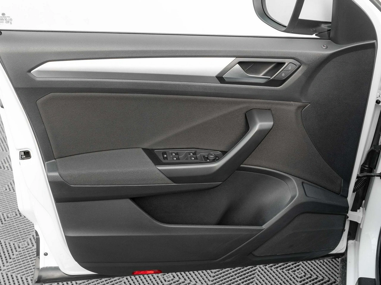 Volkswagen T-Roc - Zdjęcie 10