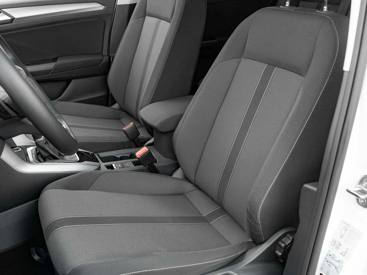 Volkswagen T-Roc - Zdjęcie 12