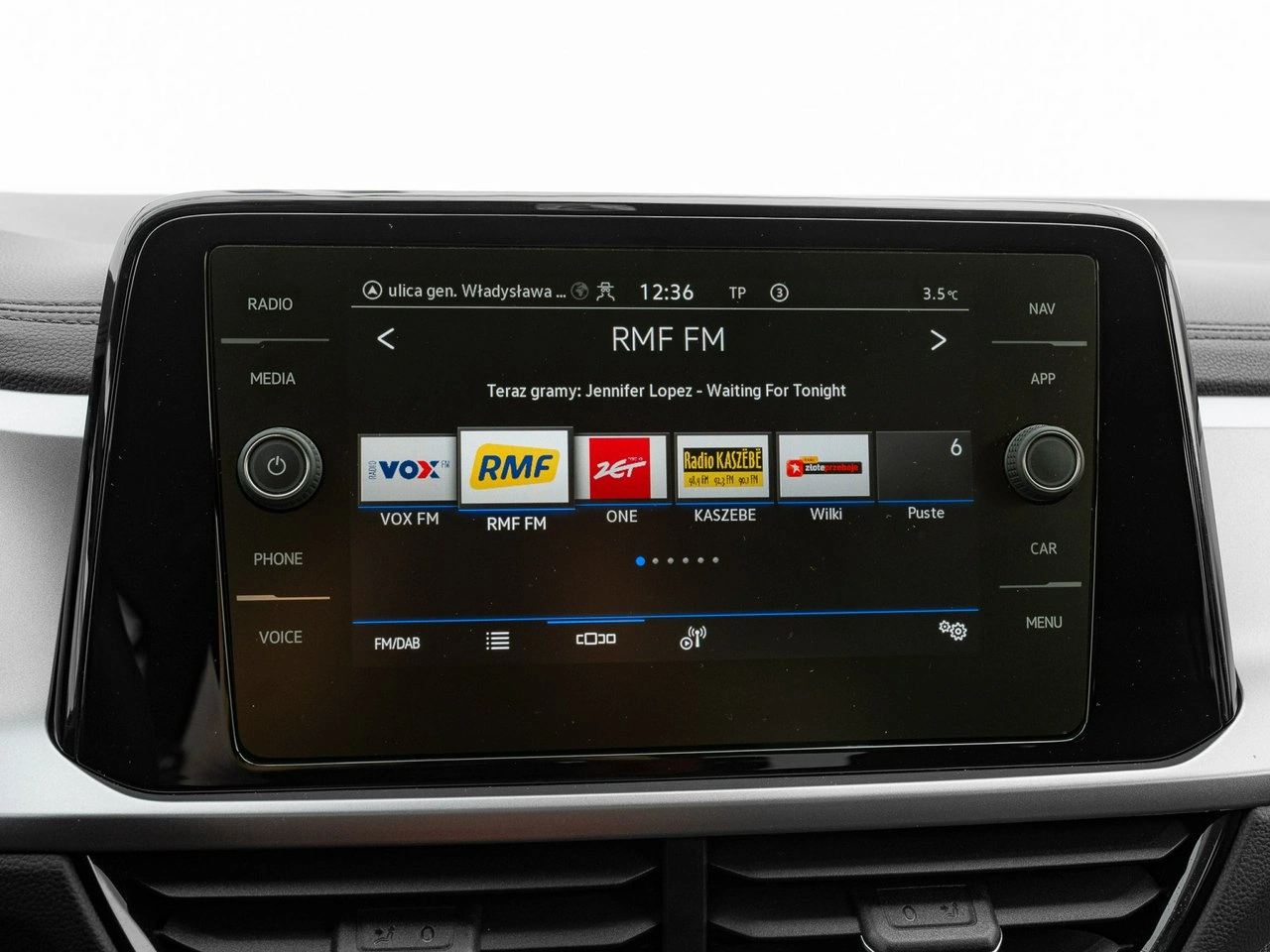 Volkswagen T-Roc - Zdjęcie 18