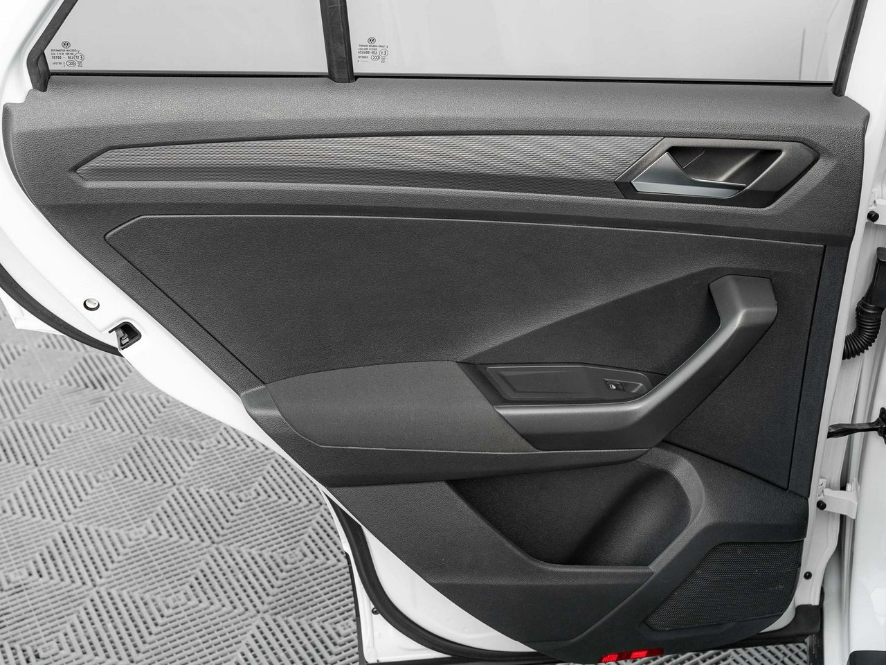 Volkswagen T-Roc - Zdjęcie 25