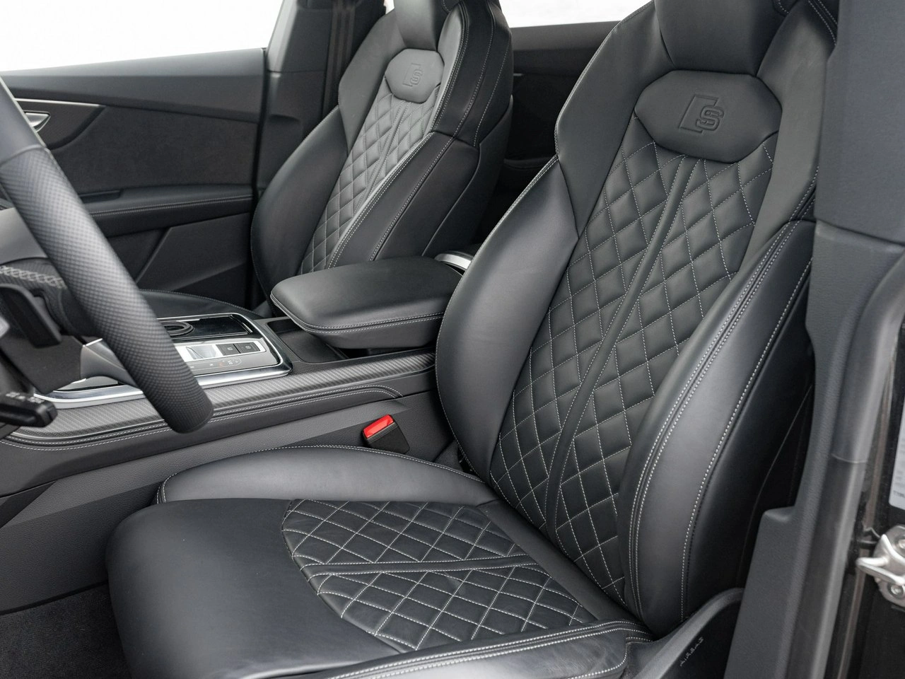 Audi SQ8 - Zdjęcie 13