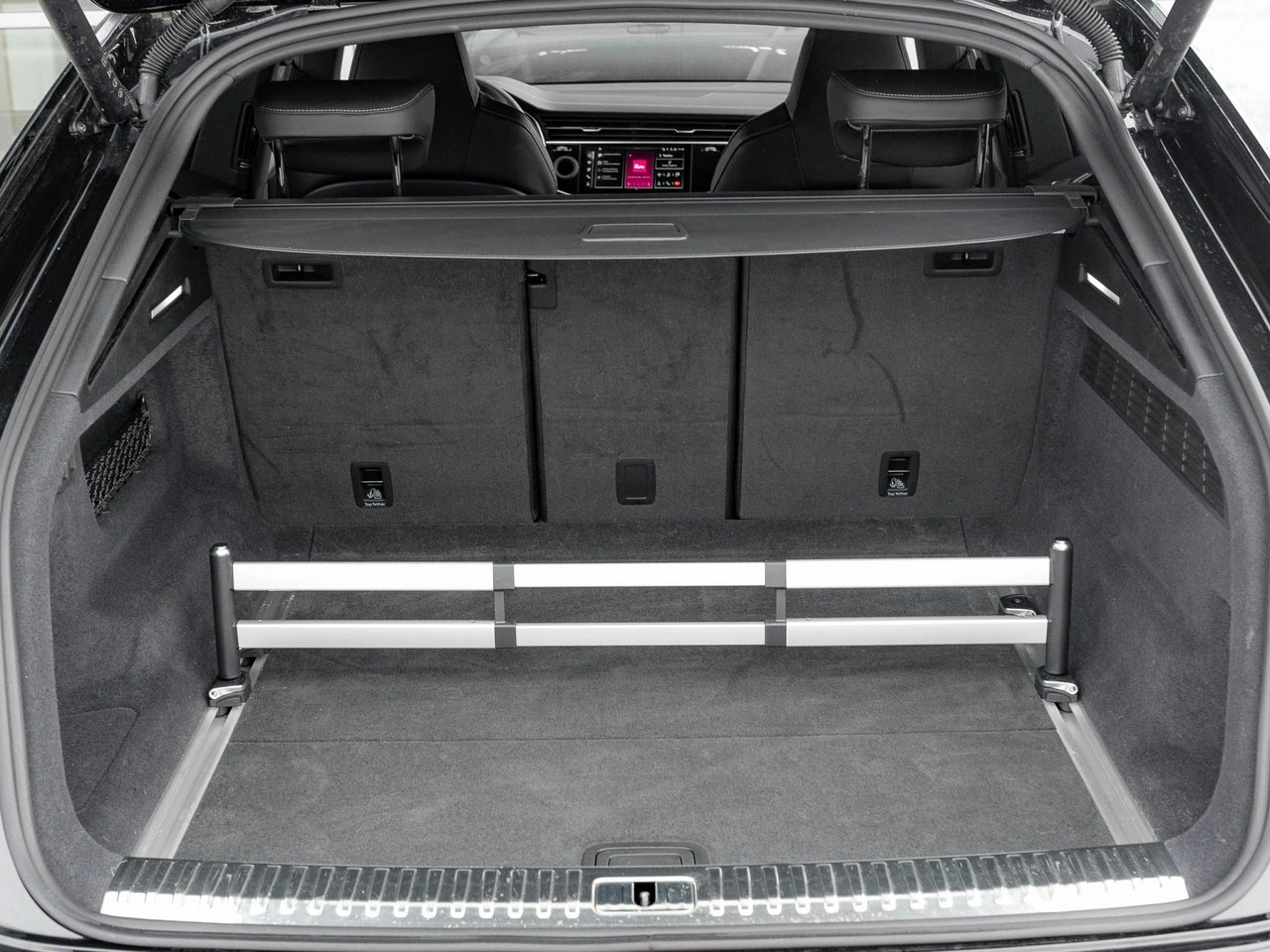 Audi SQ8 - Zdjęcie 27