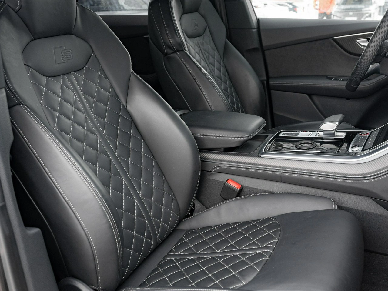 Audi SQ8 - Zdjęcie 33