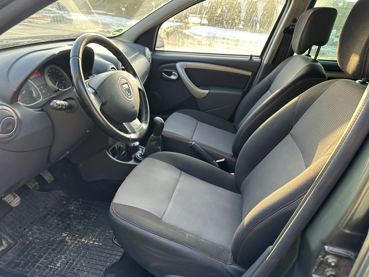 Dacia Duster - Zdjęcie 9