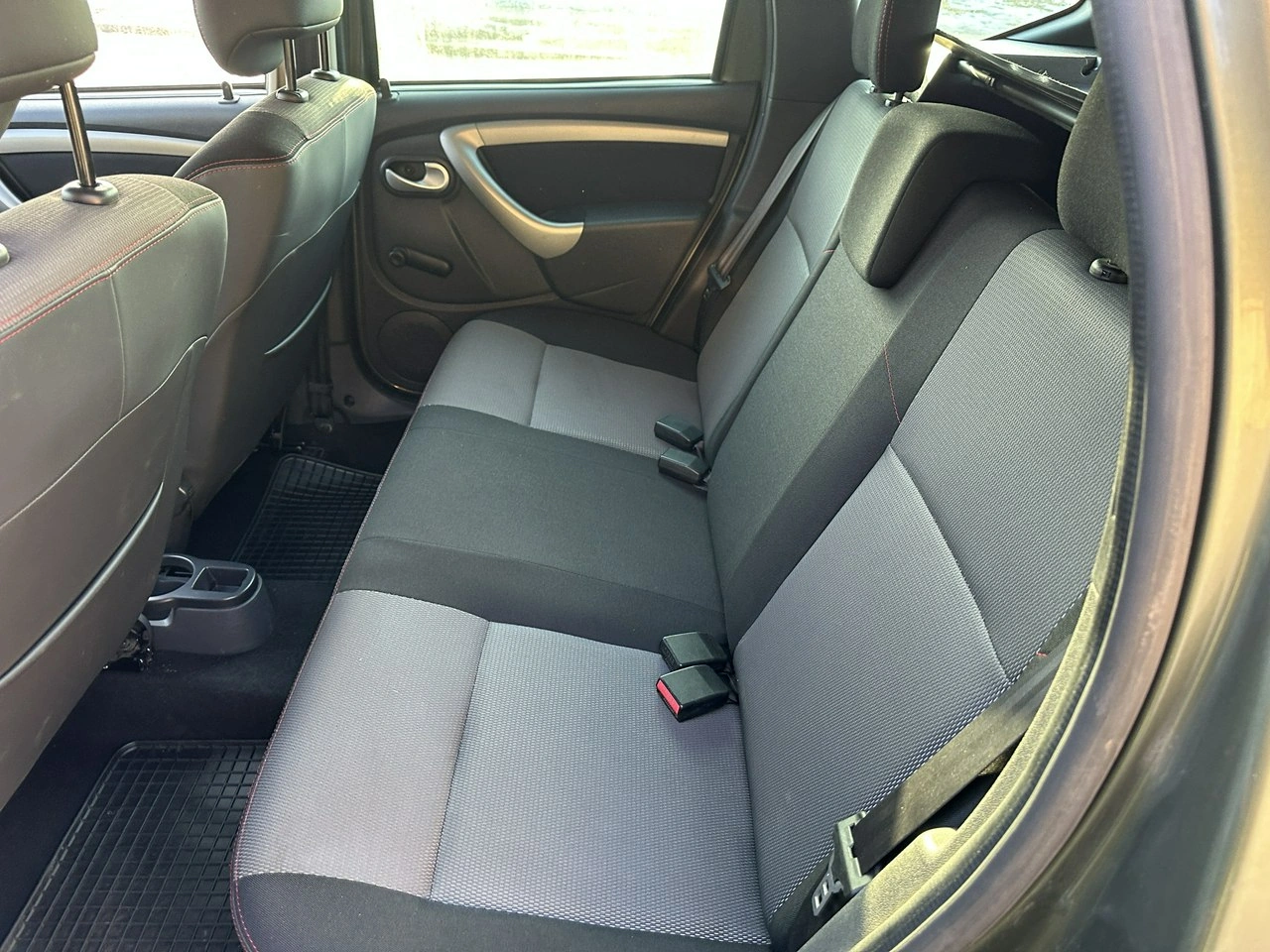 Dacia Duster - Zdjęcie 14