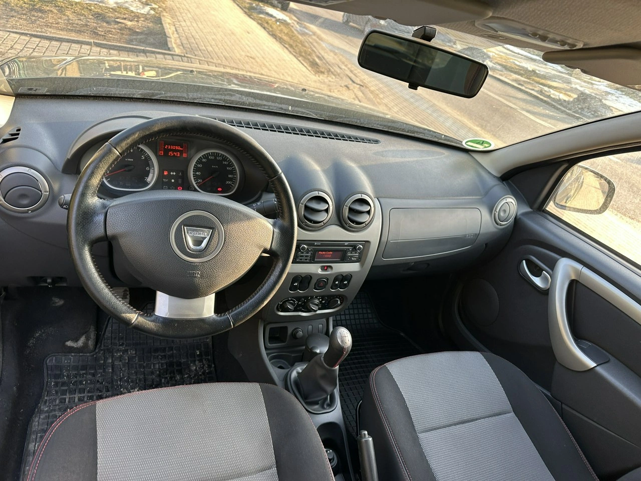 Dacia Duster - Zdjęcie 15