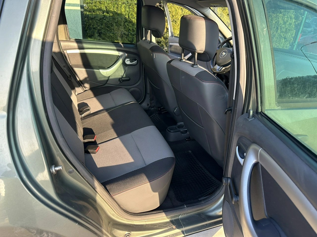 Dacia Duster - Zdjęcie 17