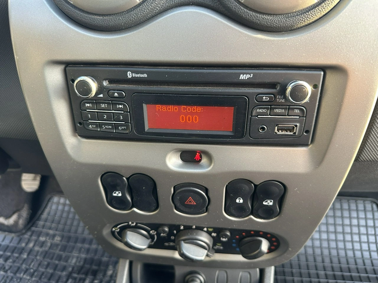 Dacia Duster - Zdjęcie 21