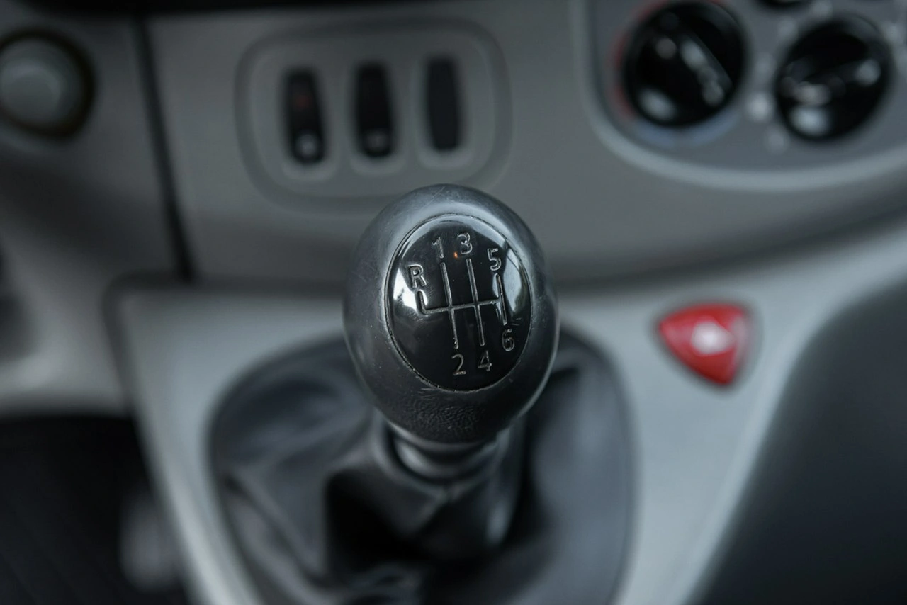 Renault Trafic - Zdjęcie 18