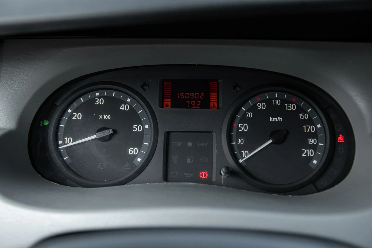 Renault Trafic - Zdjęcie 21